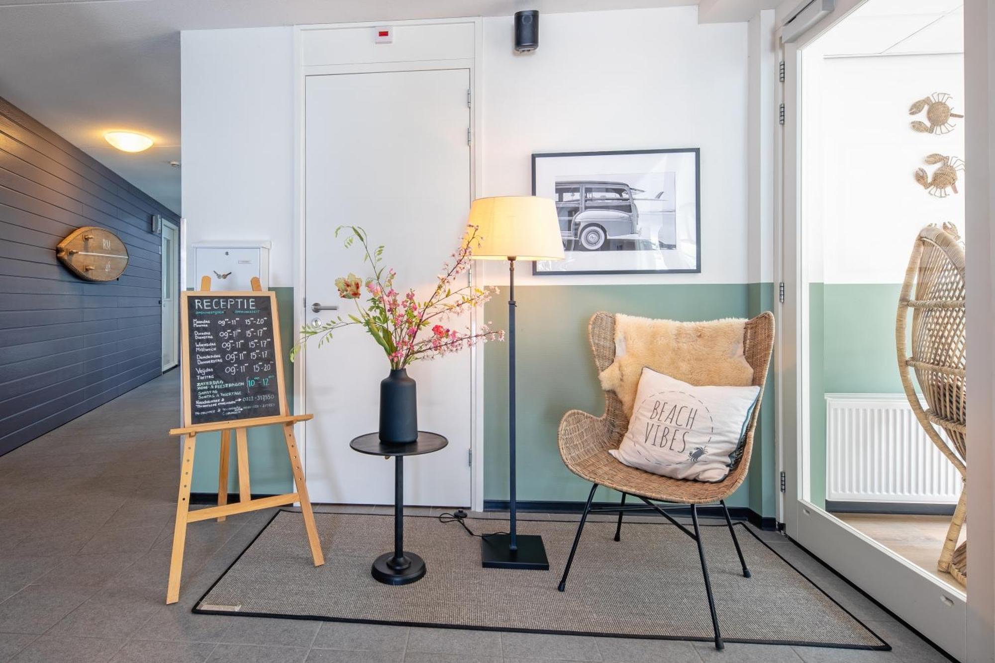 Strandplevier Suites De Koog  Exterior photo