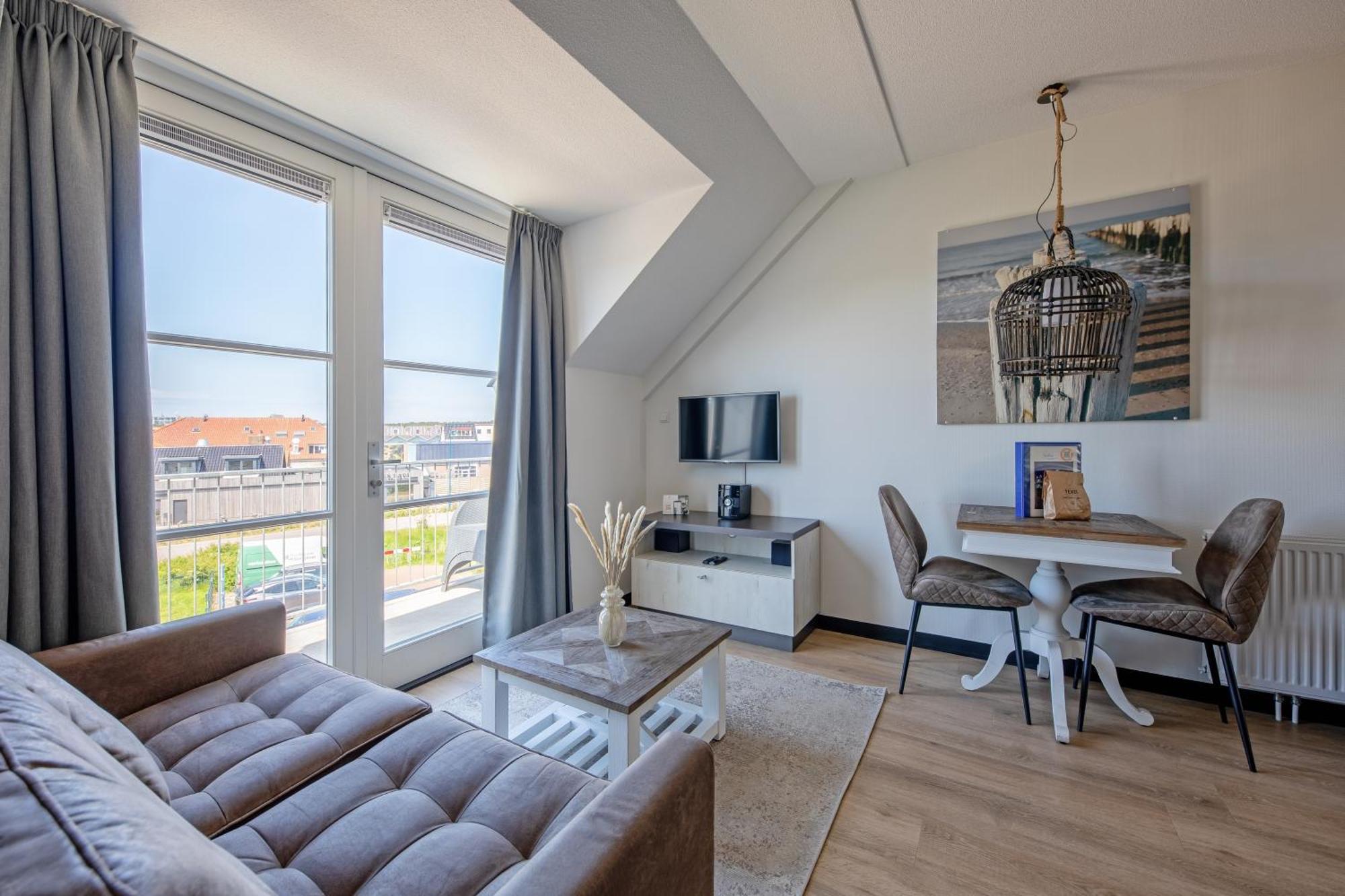 Strandplevier Suites De Koog  Exterior photo