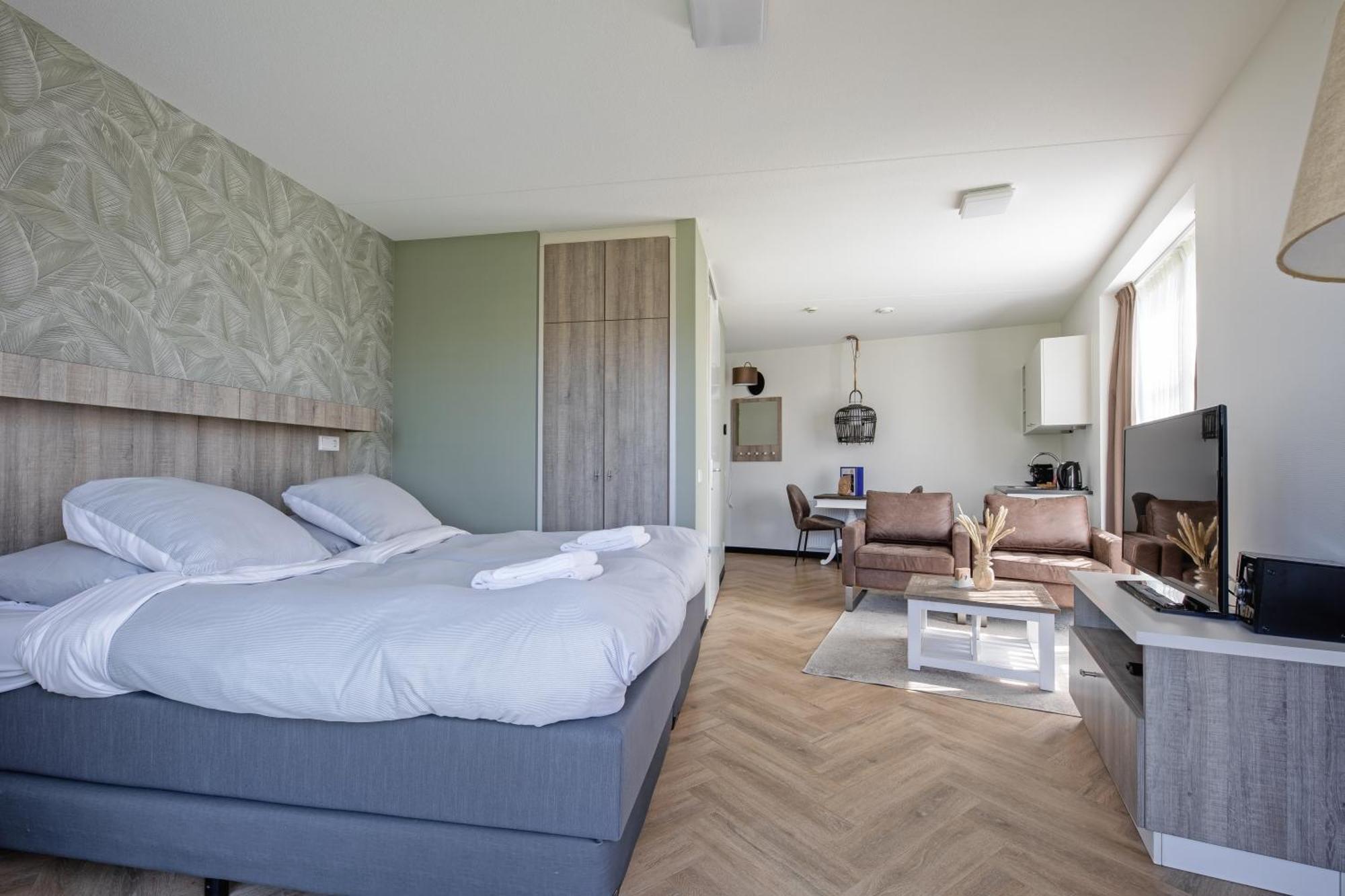 Strandplevier Suites De Koog  Exterior photo